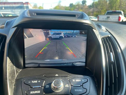 Used 2014 Ford Escape SE w/ Equipment Group 201A AWD/4WD image 17