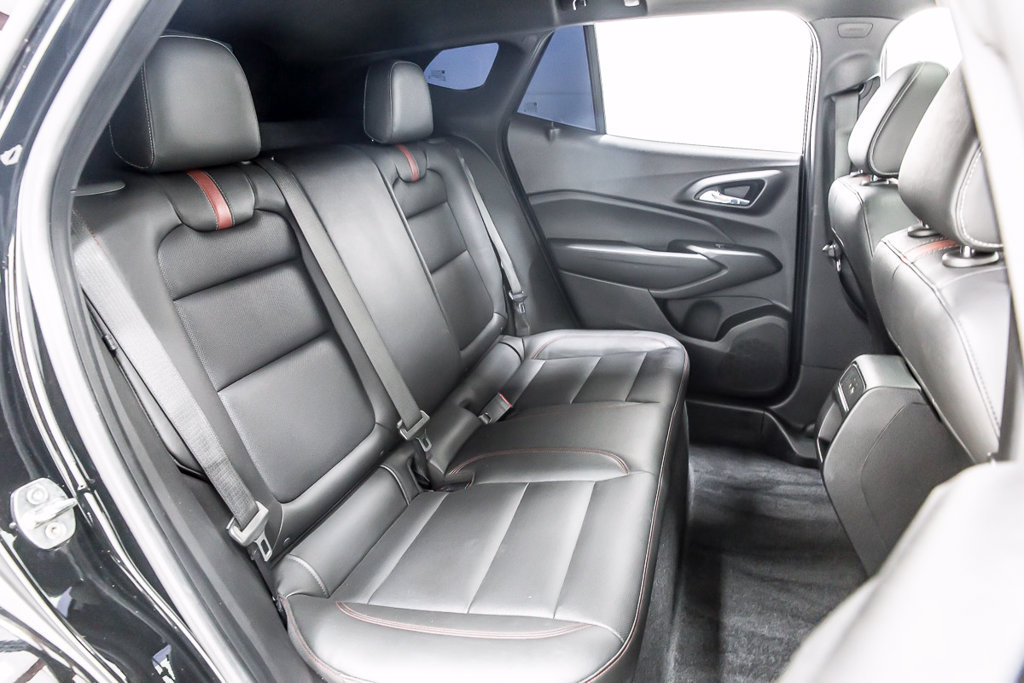 Used 2024 Chevrolet Trax RS w/ Sunroof Package FWD image 36