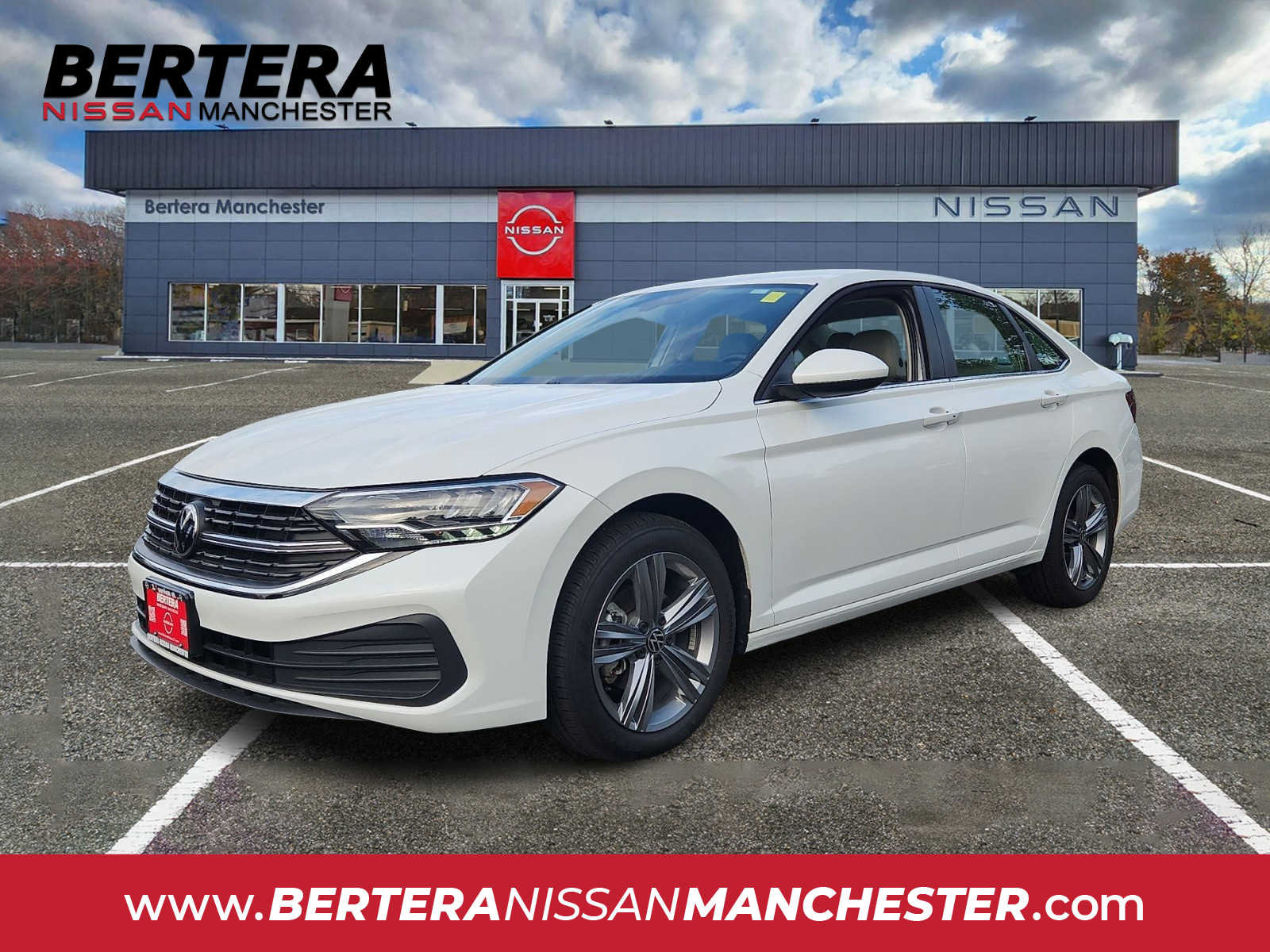 Used 2024 Volkswagen Jetta SE FWD image 1