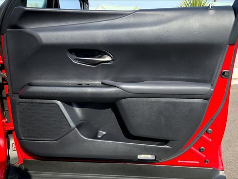 Used 2019 Lexus UX 250h w/ Premium Package image 23