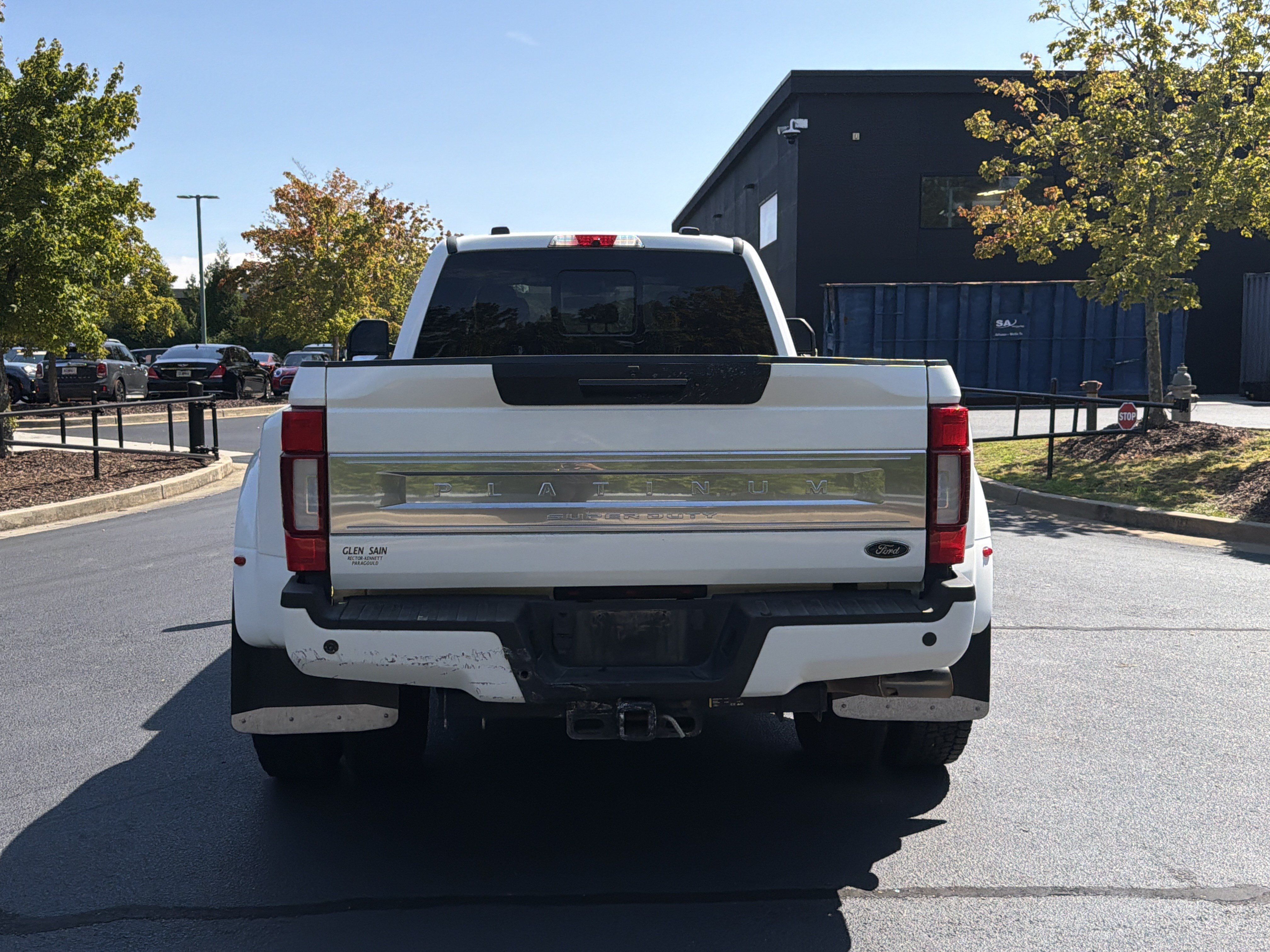 Used 2022 Ford F350 Platinum w/ FX4 Off-Road Package AWD/4WD image 11