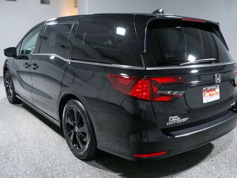 Used 2023 Honda Odyssey Sport image 9