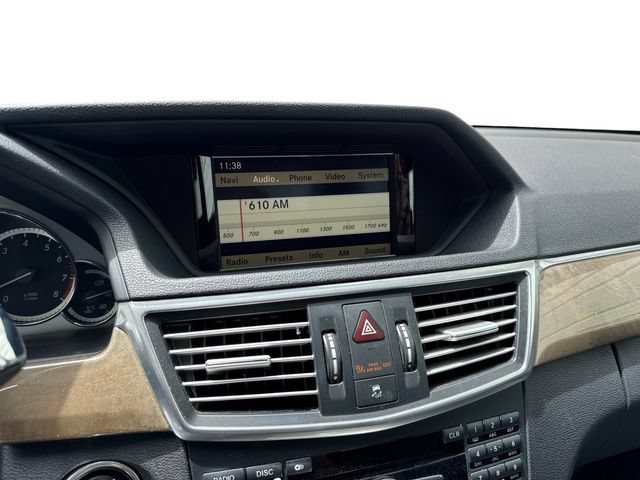 Used 2010 Mercedes-Benz E 350 Sedan image 9