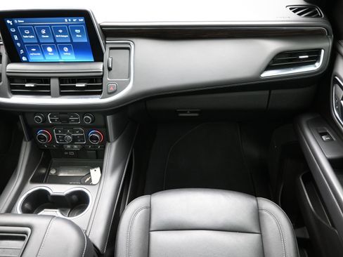 Used 2023 Chevrolet Tahoe Z71 w/ Luxury Package image 40