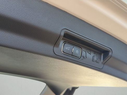 New 2026 Ford Explorer Platinum w/ LUX Leather Package image 22