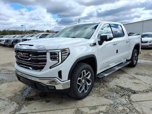 New 2026 GMC Sierra 1500 SLT w/ SLT Premium Plus Package image 3