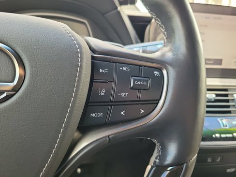Used 2023 Lexus LS 500 w/ Interior Upgrade Package RWD image 24