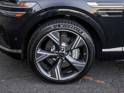 Used 2025 Genesis GV80 3.5T Prestige image 11