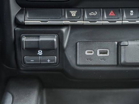 Used 2022 Chevrolet Silverado 3500 LT w/ Convenience Package image 22