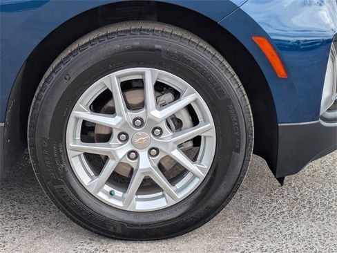 Used 2022 Chevrolet Equinox LT image 11