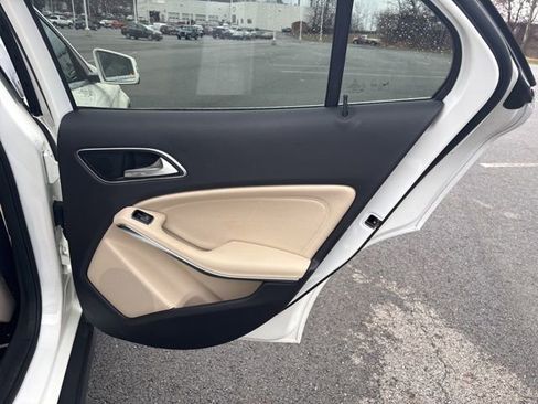 Used 2018 Mercedes-Benz GLA 250 GLA 250 image 13