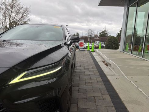 Used 2024 Lexus RX 350 F Sport w/ Convenience Package image 30