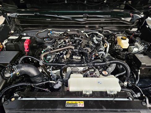 Used 2025 Toyota Tacoma SR5 image 19