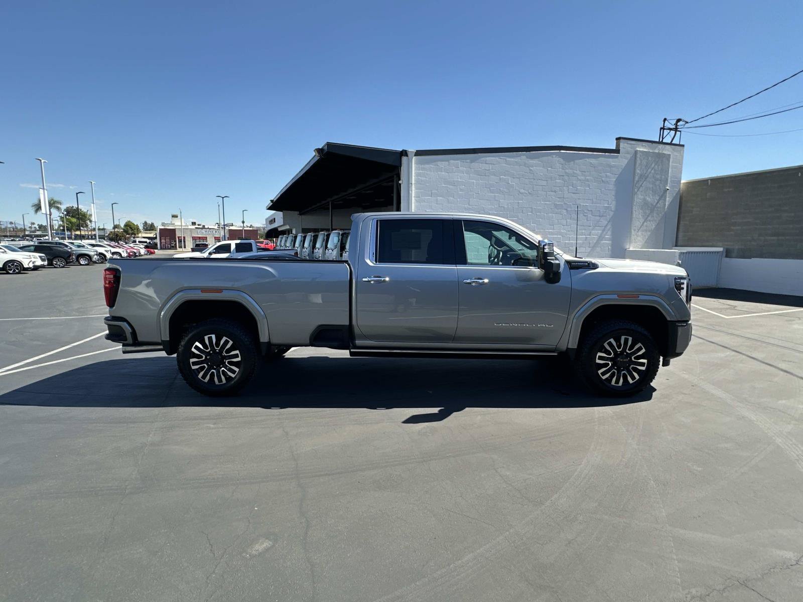 New 2026 GMC Sierra 2500 Denali Ultimate AWD/4WD image 4