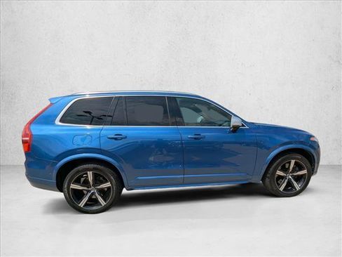 Used 2016 Volvo XC90 T8 R-Design w/ Vision Package image 4