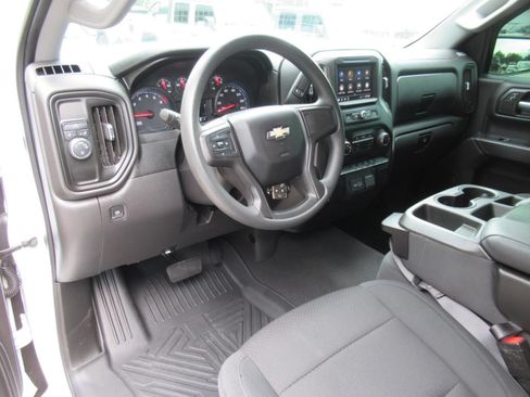 Used 2021 Chevrolet Silverado 1500 Custom RWD image 17