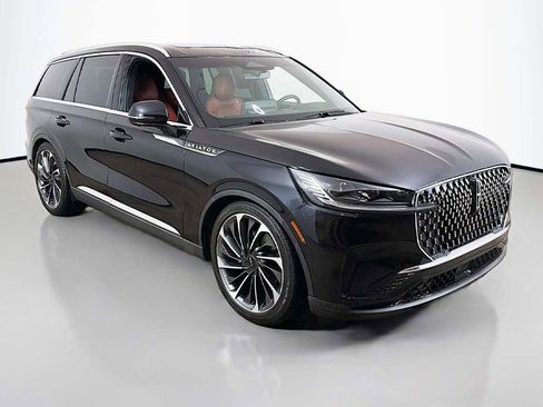 Used 2025 Lincoln Aviator Reserve w/ Equipment Group 201A AWD/4WD image 47