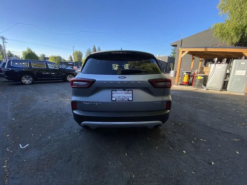 Used 2024 Ford Escape Platinum AWD/4WD image 5
