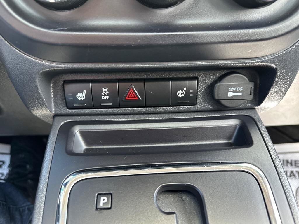 Used 2016 Jeep Patriot High Altitude AWD/4WD image 23