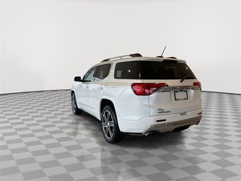 Used 2018 GMC Acadia Denali w/ Technology Package image 8