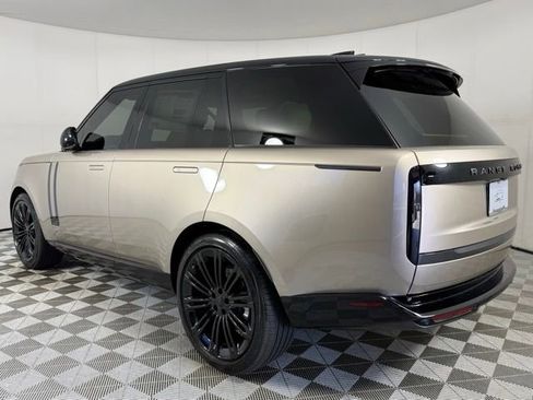New 2026 Land Rover Range Rover SE image 4