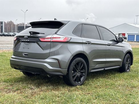 Used 2022 Ford Edge ST-Line image 8