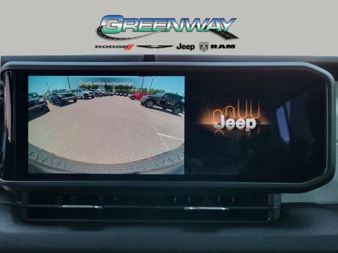 Used 2024 Jeep Wrangler Unlimited Sport AWD/4WD image 17