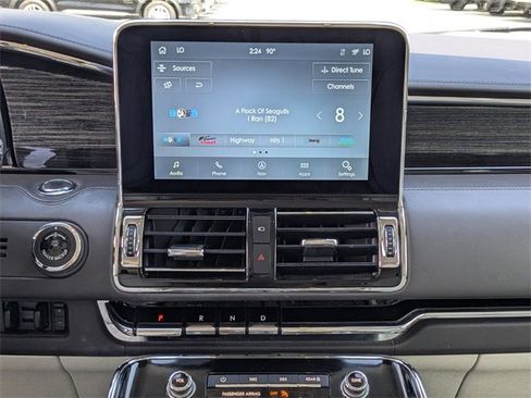 Used 2020 Lincoln Navigator L Black Label w/ Cargo Convenience Package image 19