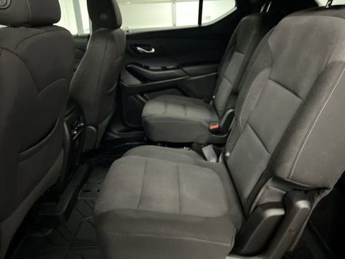 Certified 2023 Chevrolet Traverse LT FWD image 24
