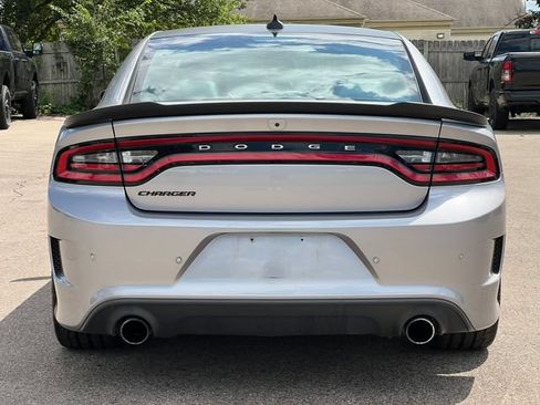 Used 2017 Dodge Charger R/T RWD image 40