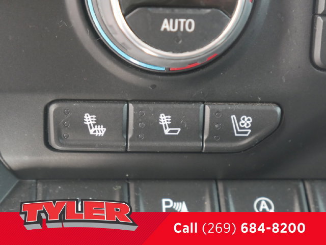 Used 2022 Chevrolet Silverado 1500 LTZ w/ LTZ Premium Package AWD/4WD image 32