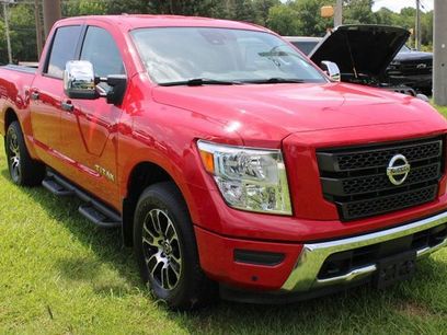 Used 2022 Nissan Titan SV w/ SV Convenience Package