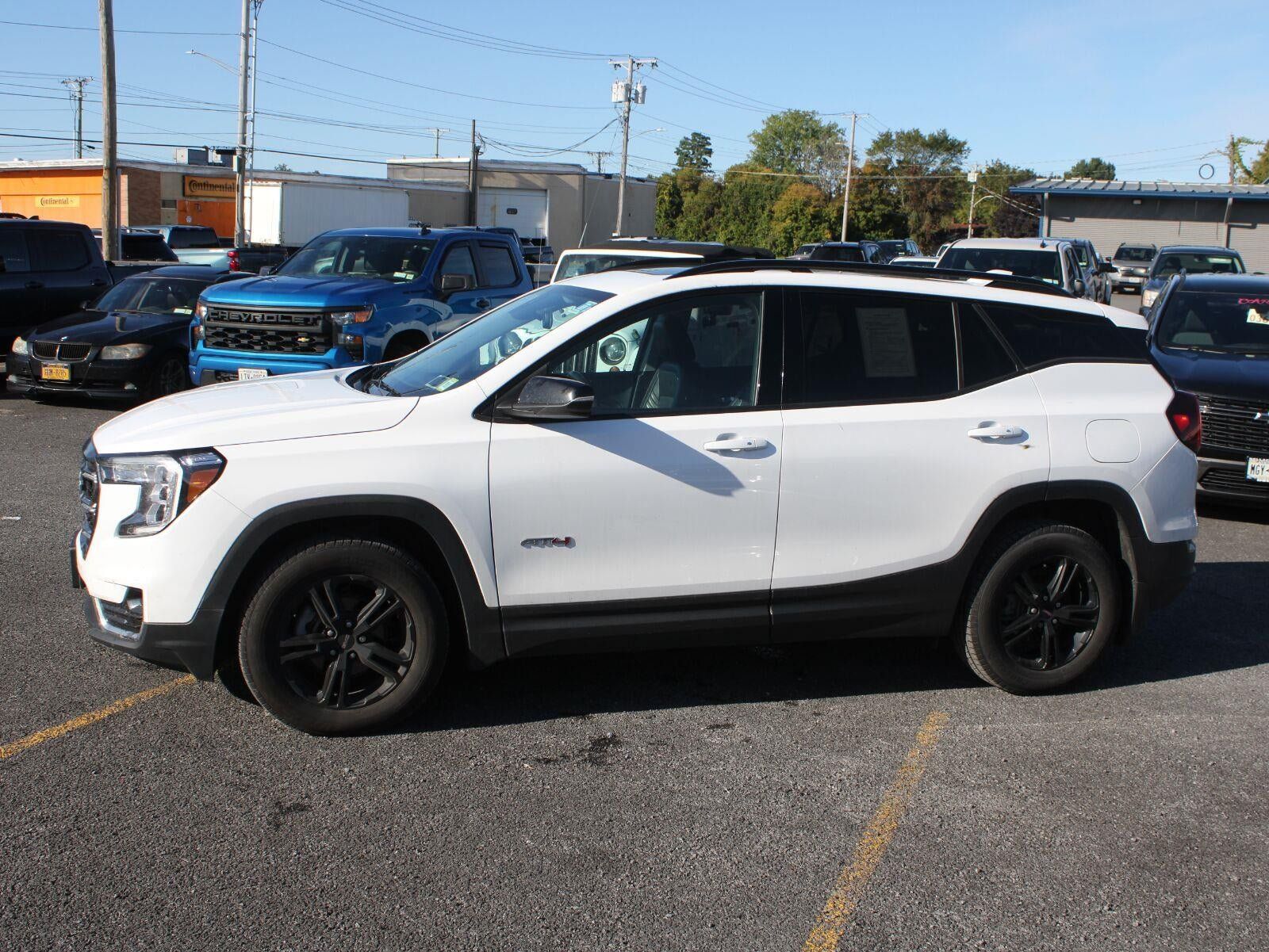 Used 2022 GMC Terrain AT4 w/ GMC Pro Grade Package AWD/4WD image 5