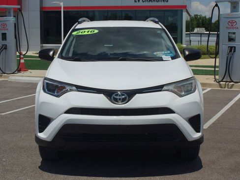 Used 2016 Toyota RAV4 LE FWD image 15