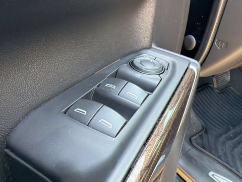 Used 2021 Chevrolet Silverado 1500 RST RWD image 28
