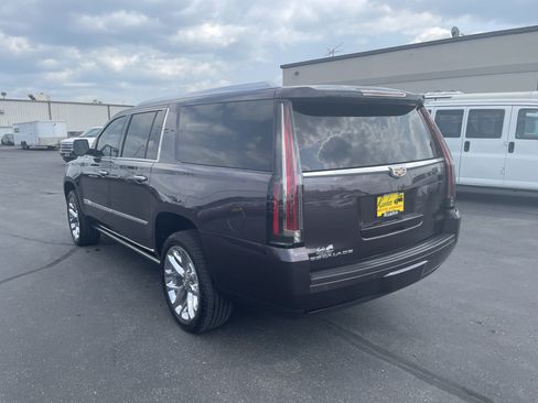 Used 2016 Cadillac Escalade ESV Premium AWD/4WD image 6