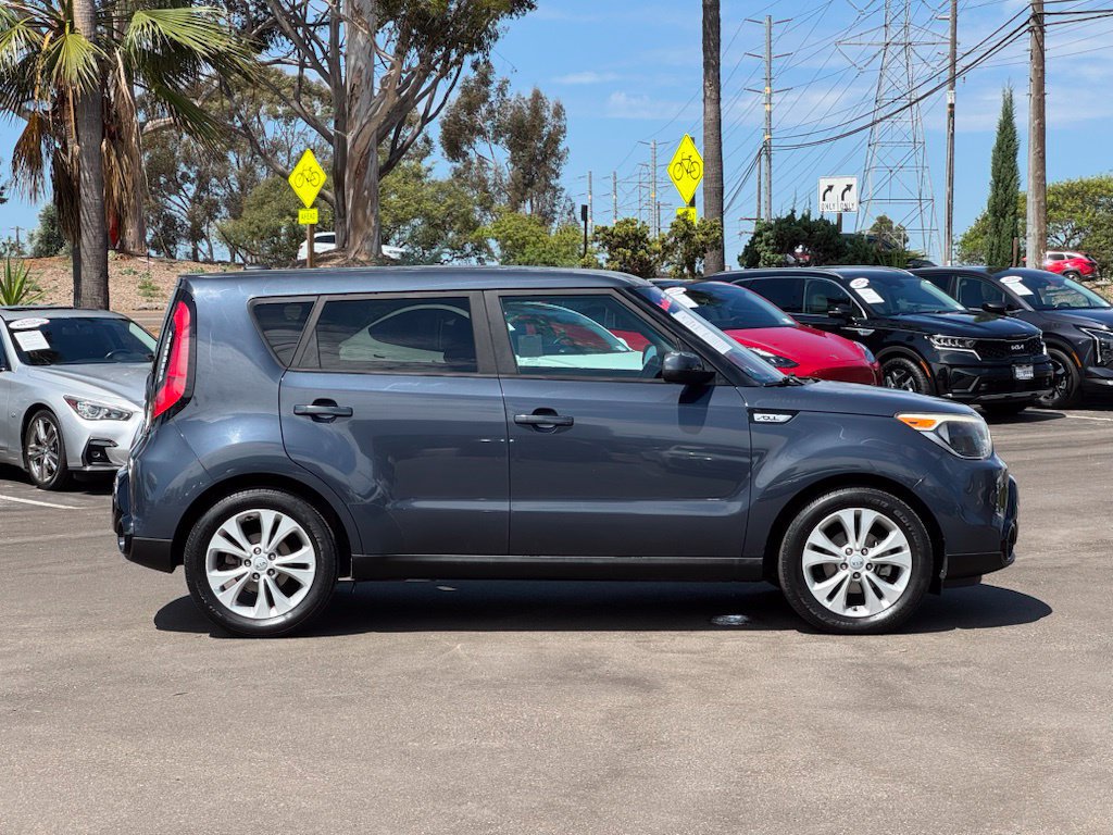 Used 2016 Kia Soul + FWD image 31