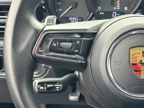 Used 2022 Porsche Macan image 6