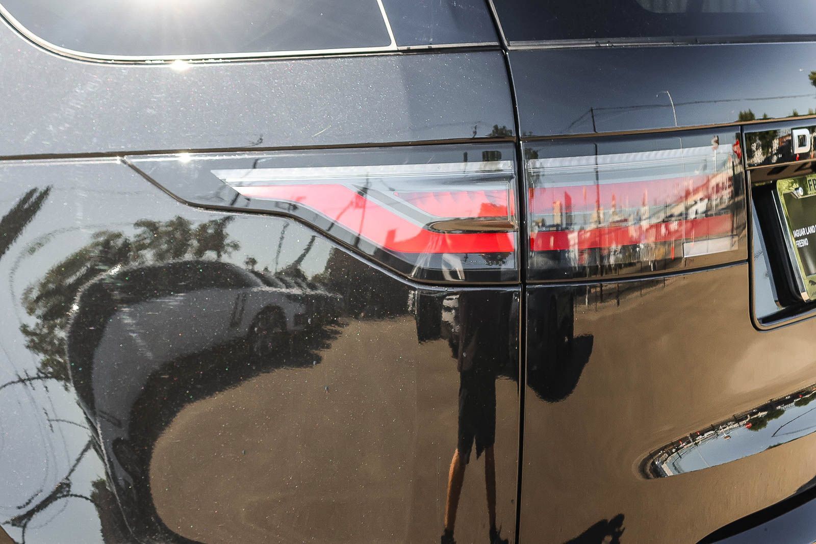 New 2026 Land Rover Discovery Limited Edition AWD/4WD image 11