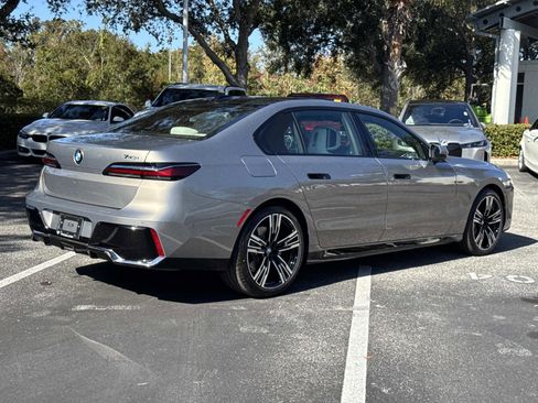 New 2026 BMW 740i image 4