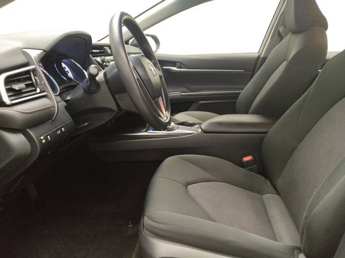 Used 2018 Toyota Camry LE w/ Convenience Package FWD image 17