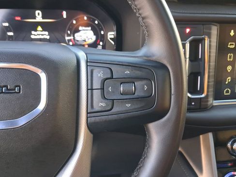 Used 2023 GMC Yukon Denali RWD image 22