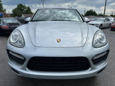 Used 2014 Porsche Cayenne Turbo S AWD/4WD image 32