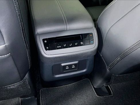 New 2026 Nissan Pathfinder SL image 40