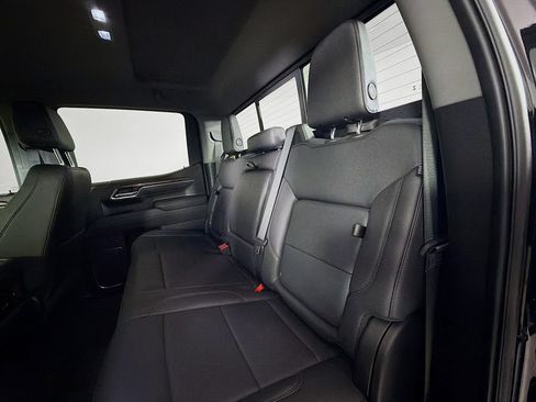 Used 2025 Chevrolet Silverado 1500 LT Trail Boss w/ Convenience Package II AWD/4WD image 19
