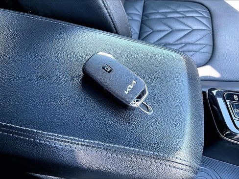 Used 2023 Kia Sportage X-Line w/ X-Line Premium Package AWD/4WD image 35