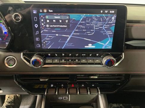 Used 2025 Chevrolet Colorado Z71 w/ Technology Package image 12