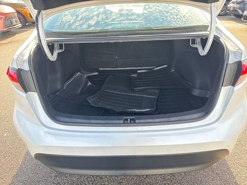 Used 2024 Toyota Corolla LE image 37