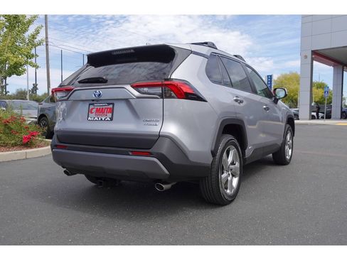 Certified 2021 Toyota RAV4 Limited AWD/4WD image 3