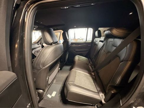 New 2025 Jeep Grand Cherokee L Laredo w/ Luxury Tech Group I AWD/4WD image 12